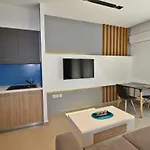 Blue Suite Group Mesitiki