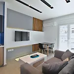 Blue Suite Group Mesitiki
