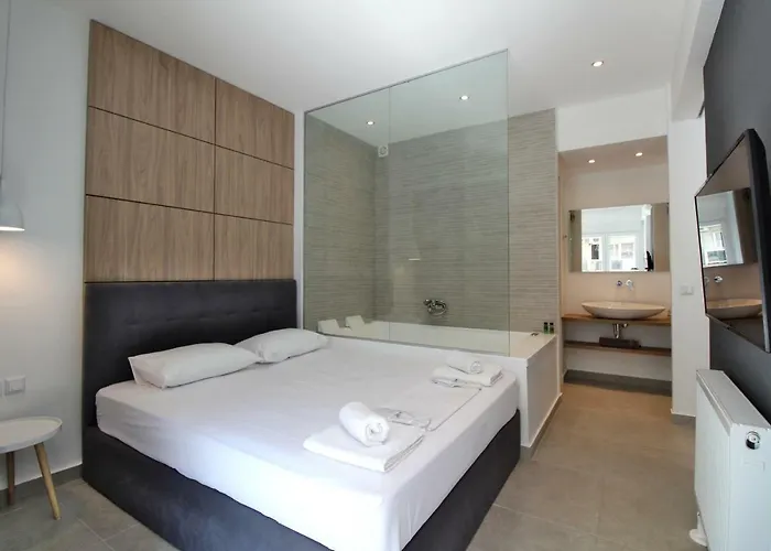 Blue Suite Group Mesitiki